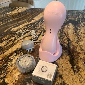 Clarisonic Plus with New Burish Head + Body Brush